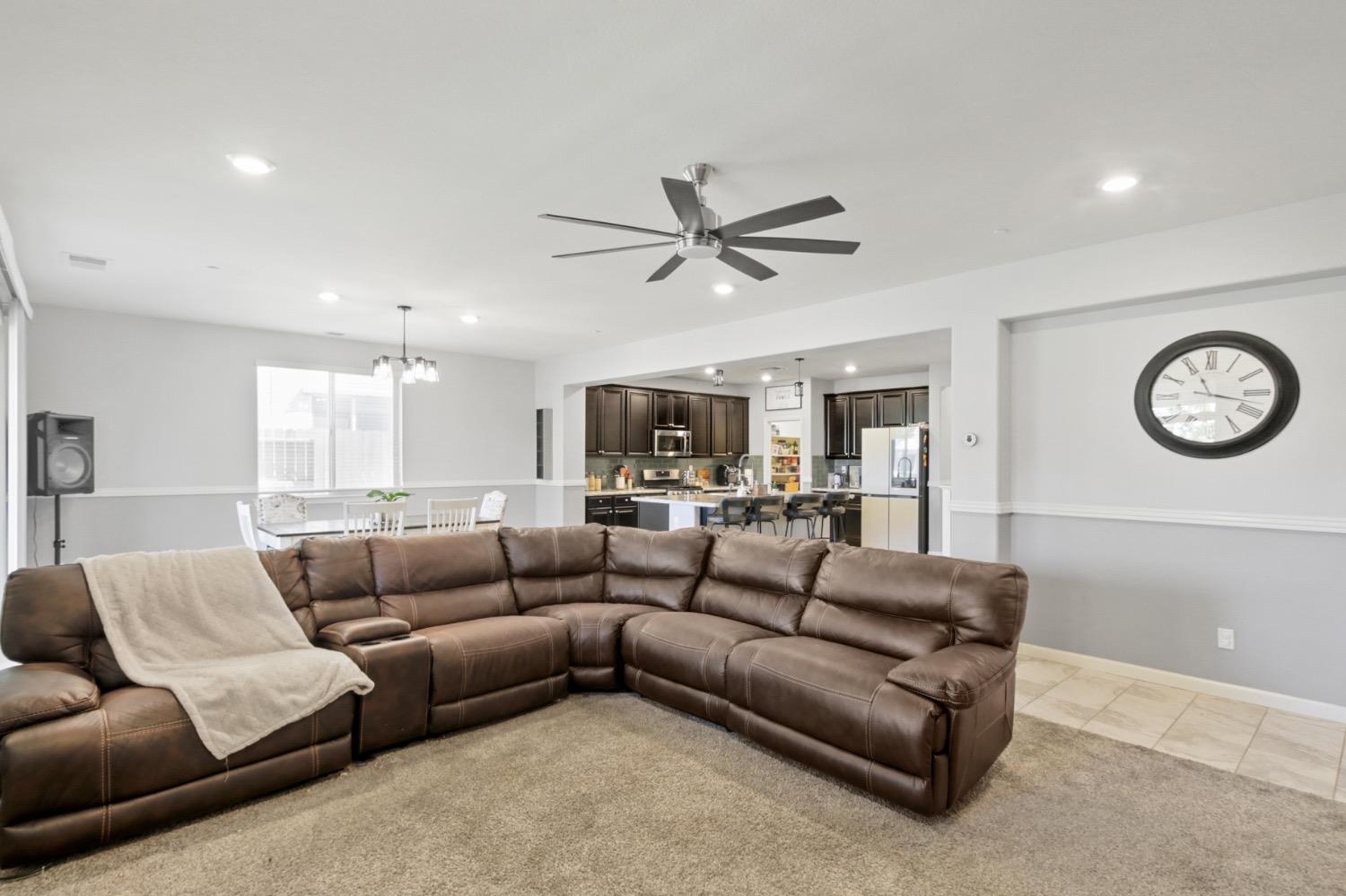 Evanston Way, Rancho Cordova, California image 8