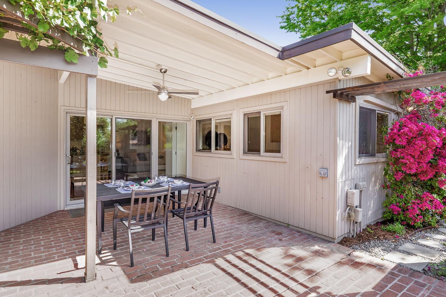 Detail Gallery Image 28 of 30 For 1000 Colby Dr, Davis,  CA 95616 - 4 Beds | 2 Baths