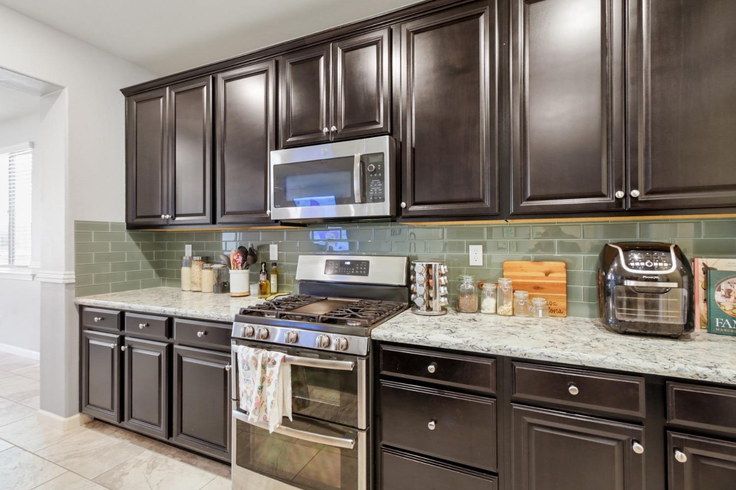 Evanston Way, Rancho Cordova, California image 17