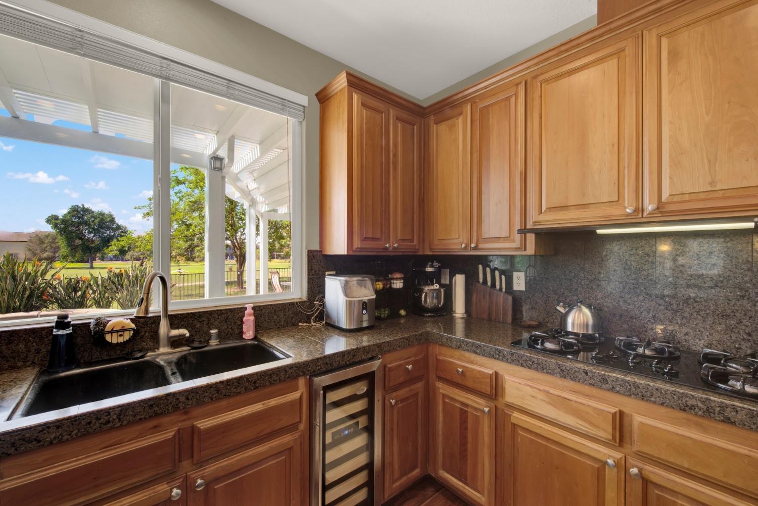 Detail Gallery Image 35 of 82 For 33565 Wildwing Dr, Woodland,  CA 95695 - 4 Beds | 2/1 Baths