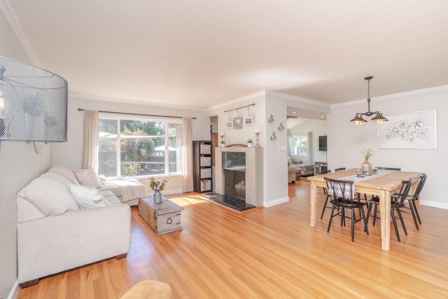 Oak Knoll Drive, Carmichael, California image 6