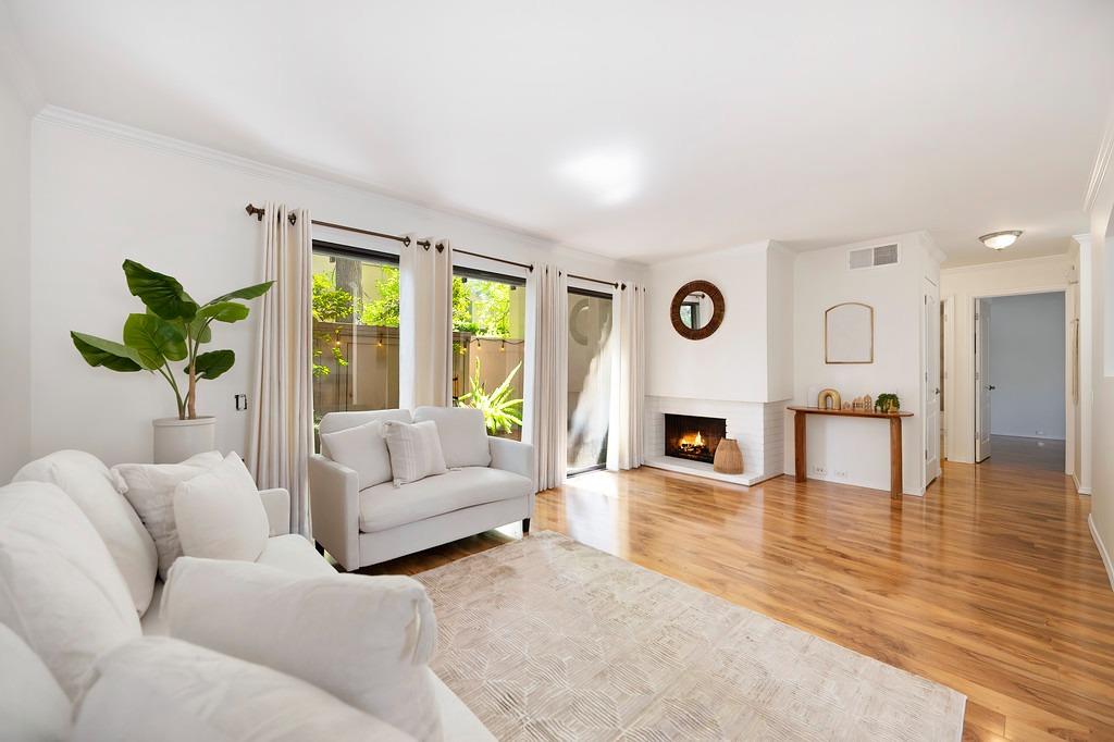 Photo #2: 225051785 Listing 