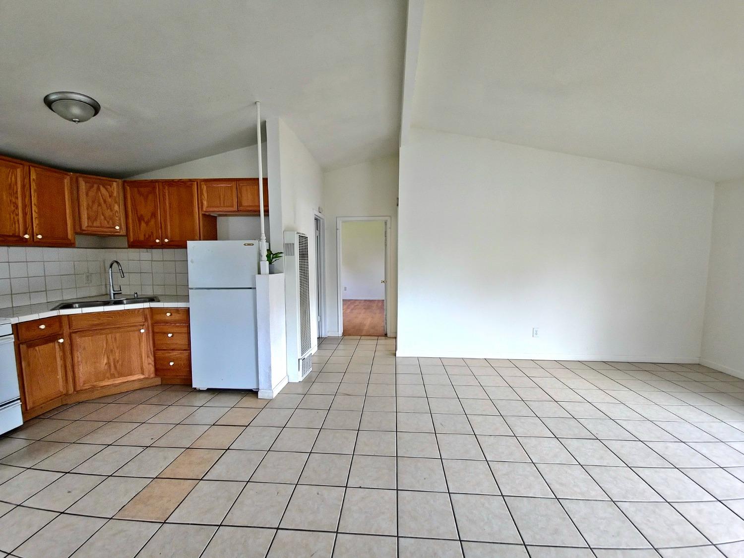 Bette Street, Merced, California image 18