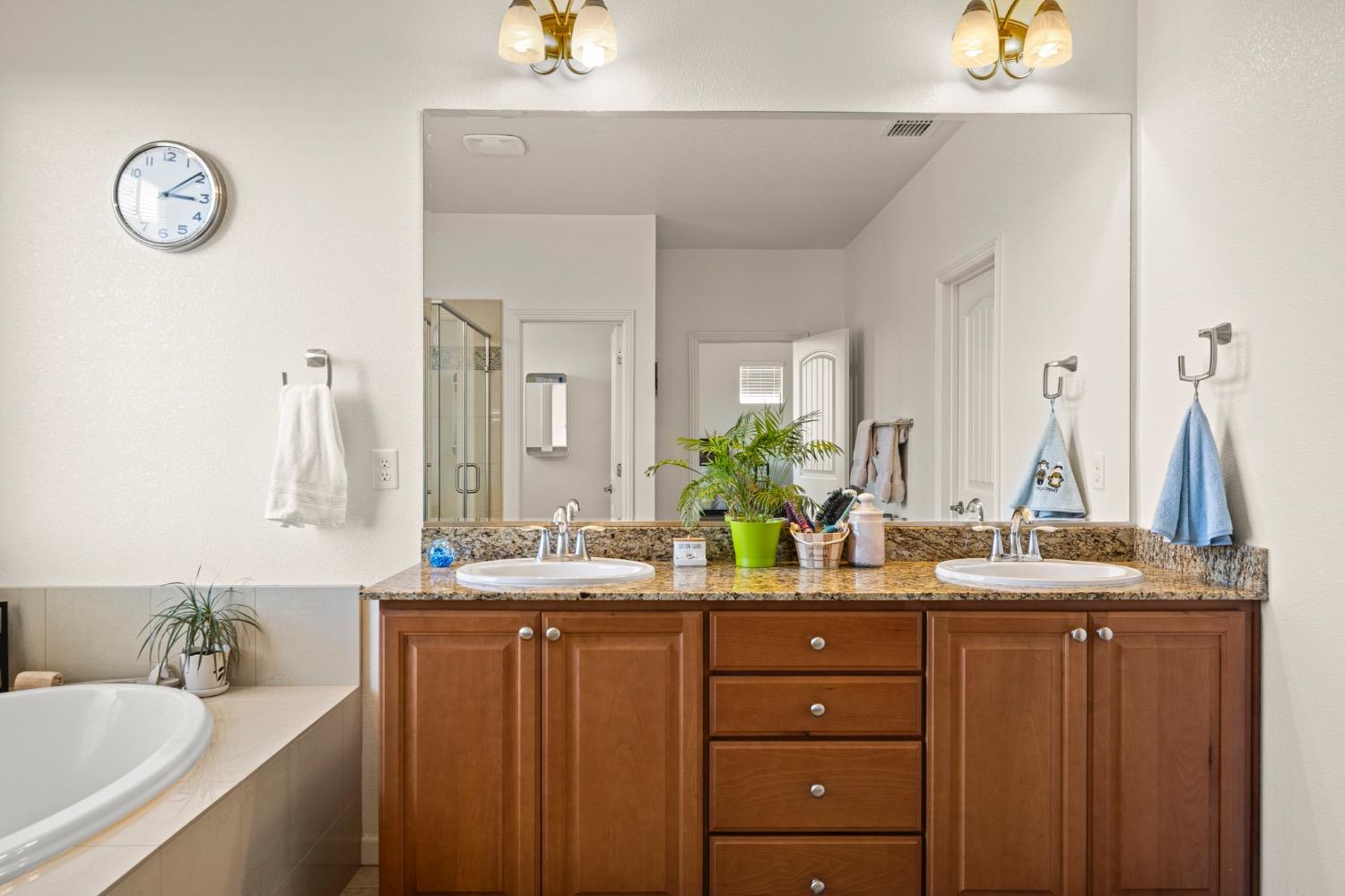 Quail Falls Way, Rancho Cordova, California image 36