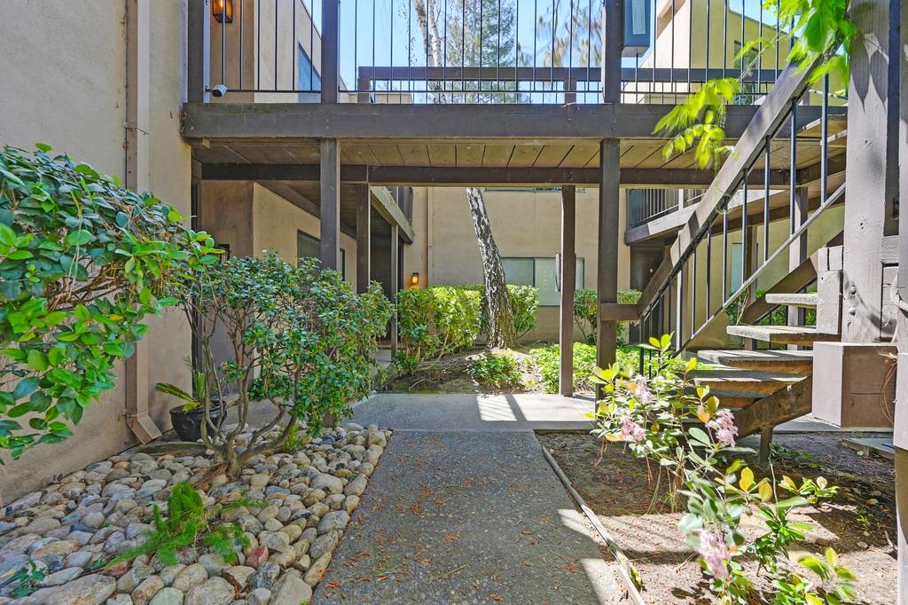 Photo #11: 225051785 Listing: Photo #11