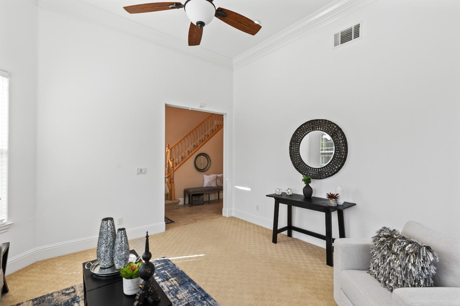 Detail Gallery Image 15 of 79 For 8839 San Badger Way, Elk Grove,  CA 95624 - 4 Beds | 3/1 Baths
