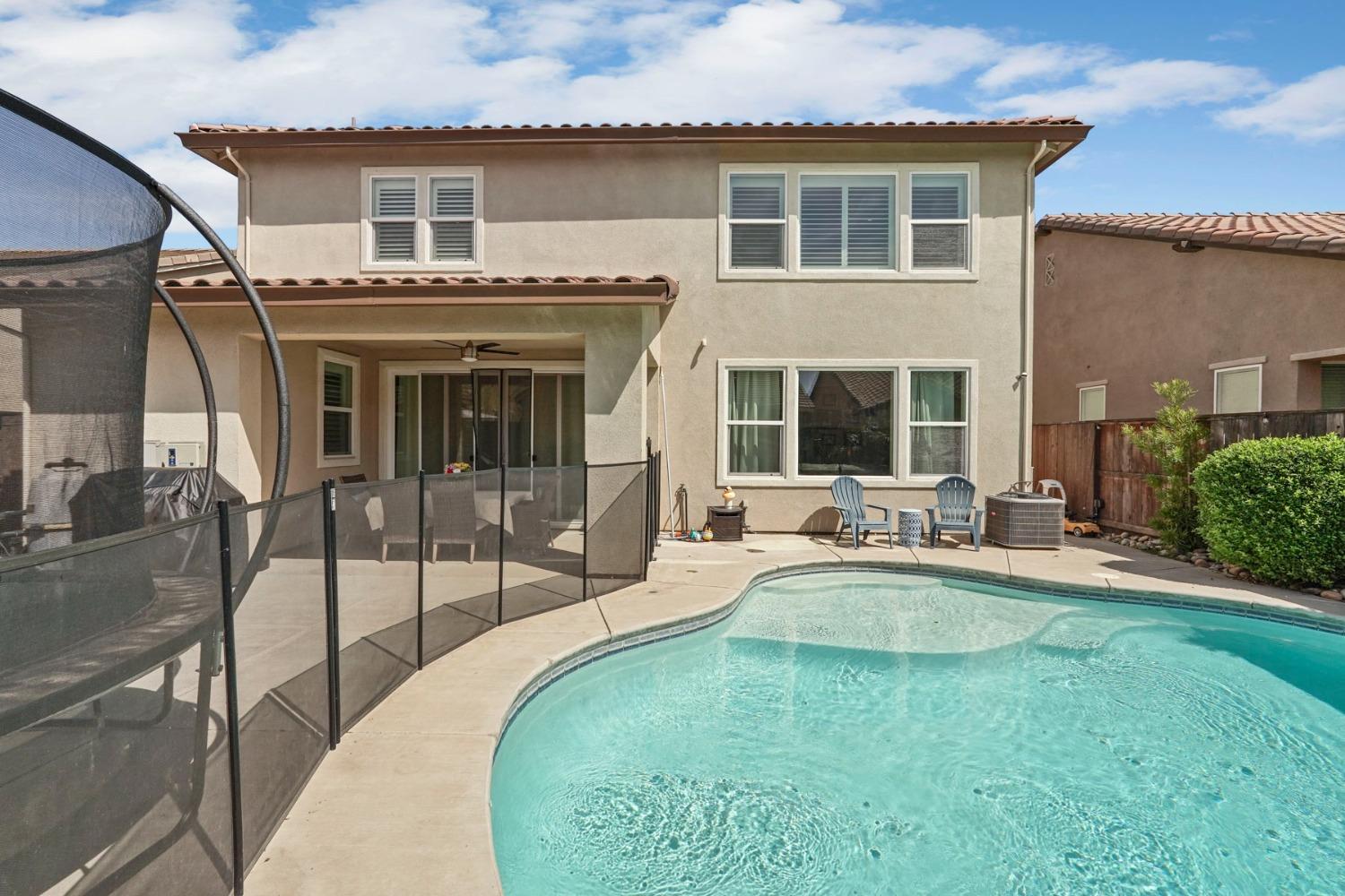 Detail Gallery Image 48 of 52 For 208 Isabella Dr, Lodi,  CA 95240 - 4 Beds | 3 Baths