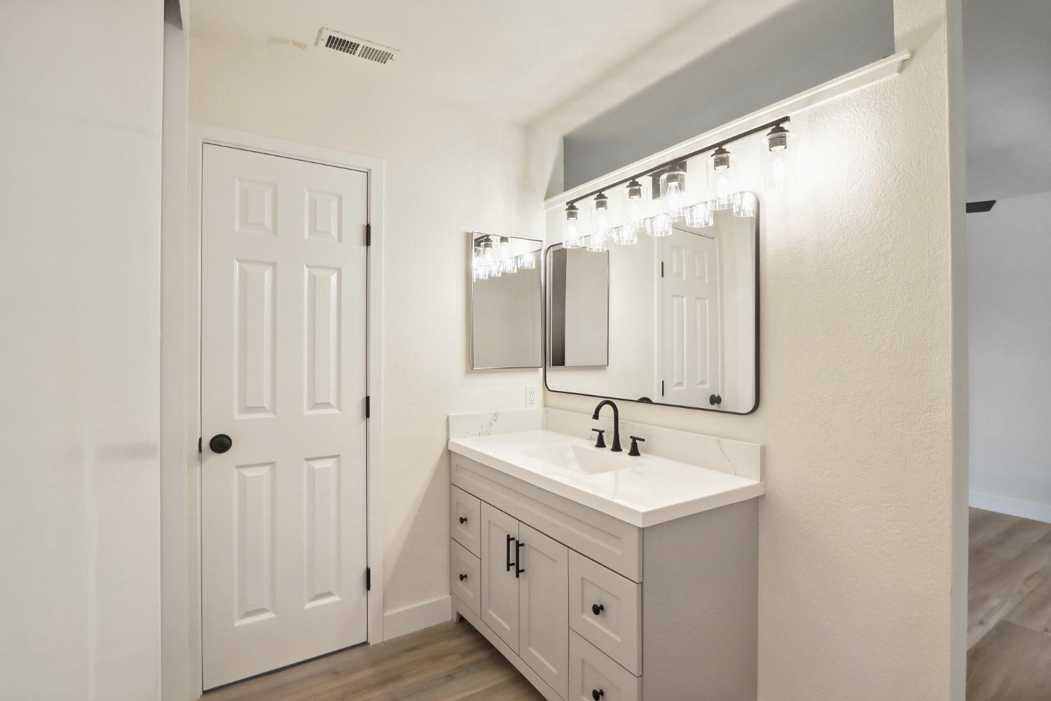 Rainbow River Court, Rancho Cordova, California image 25