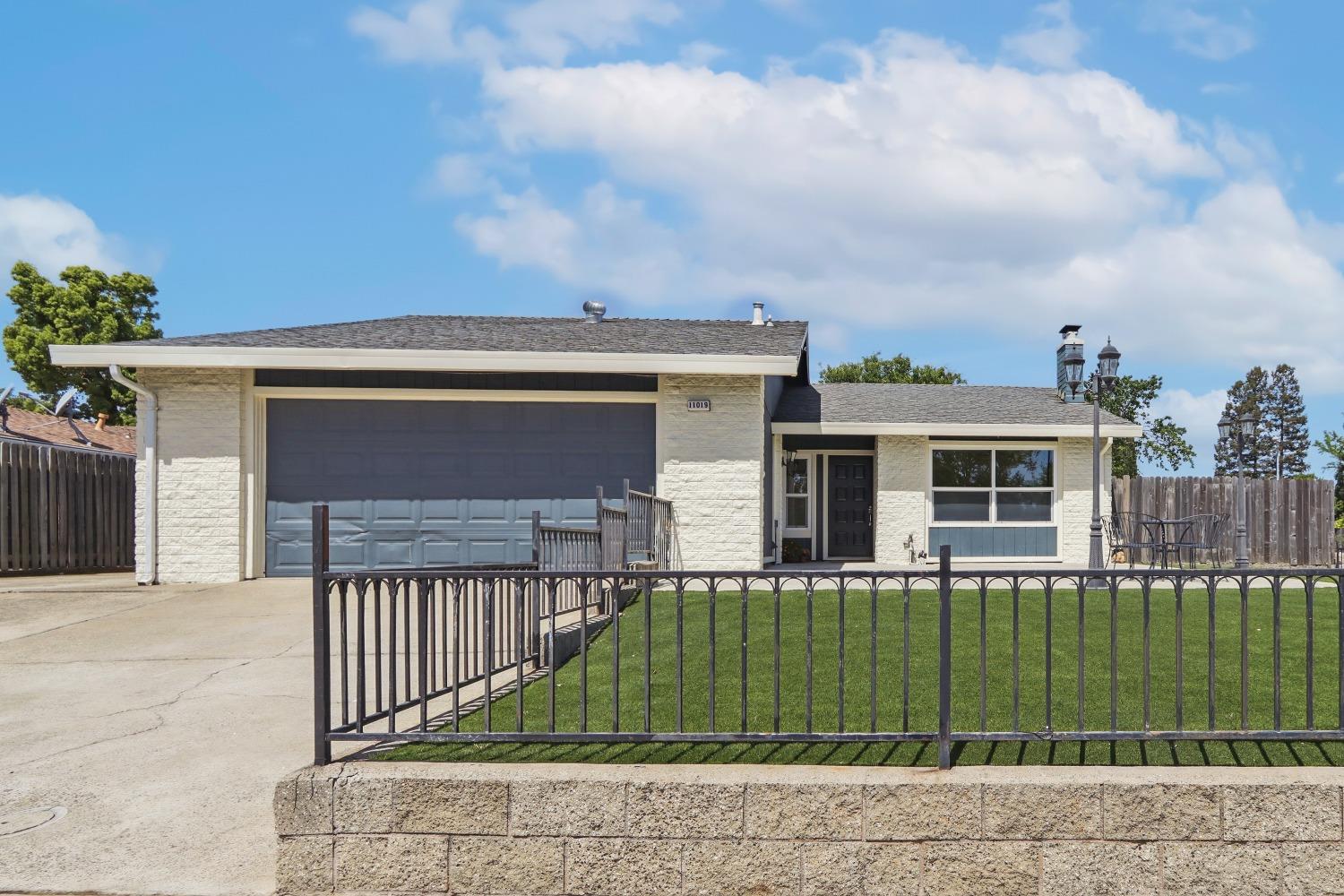 Rainbow River Court, Rancho Cordova, California image 2