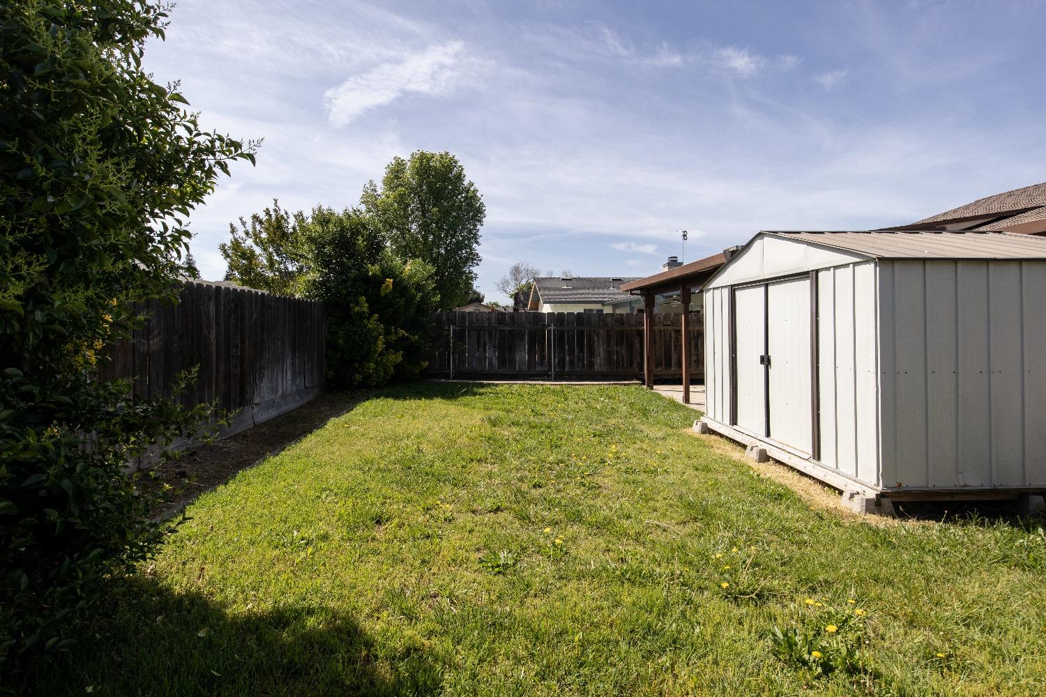 Detail Gallery Image 27 of 34 For 302 Blossom Dr, Ripon,  CA 95366 - 3 Beds | 2 Baths