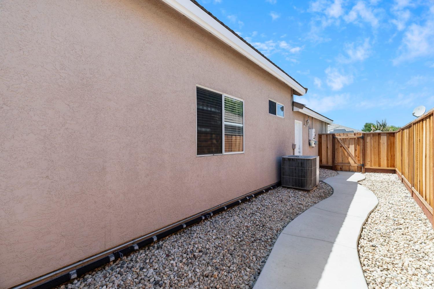 Detail Gallery Image 58 of 59 For 1880 Lone Fox Ct, Tracy,  CA 95376 - 3 Beds | 2 Baths
