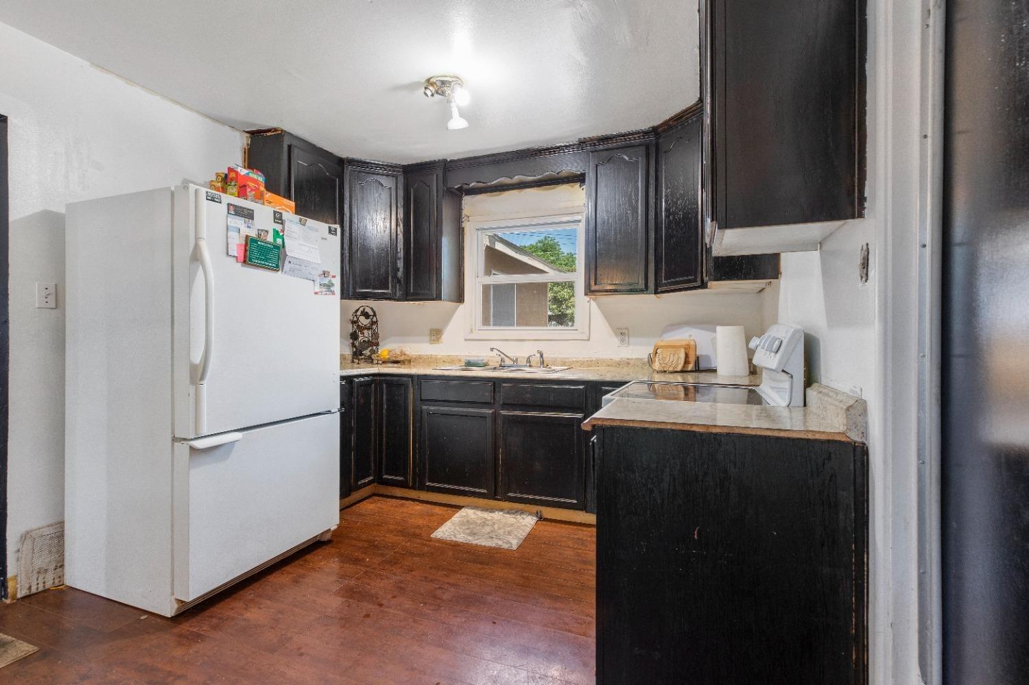 Rivera Drive, Modesto, California image 6