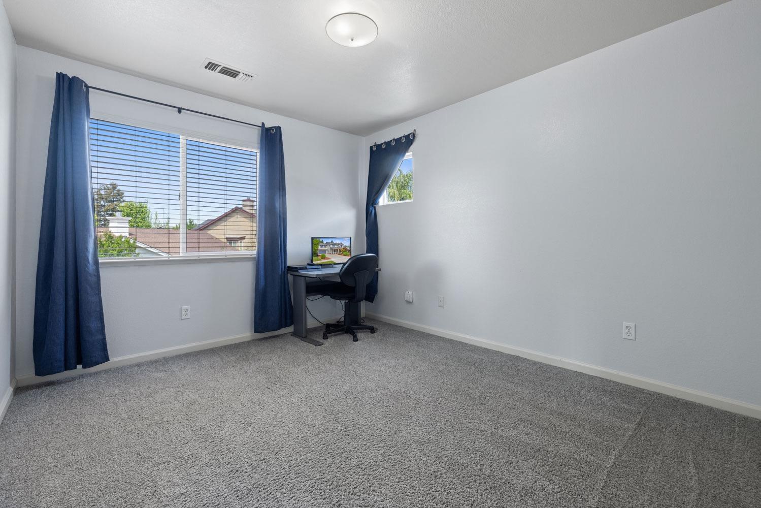 Detail Gallery Image 30 of 54 For 4633 Parkside Ct, Turlock,  CA 95382 - 5 Beds | 3 Baths
