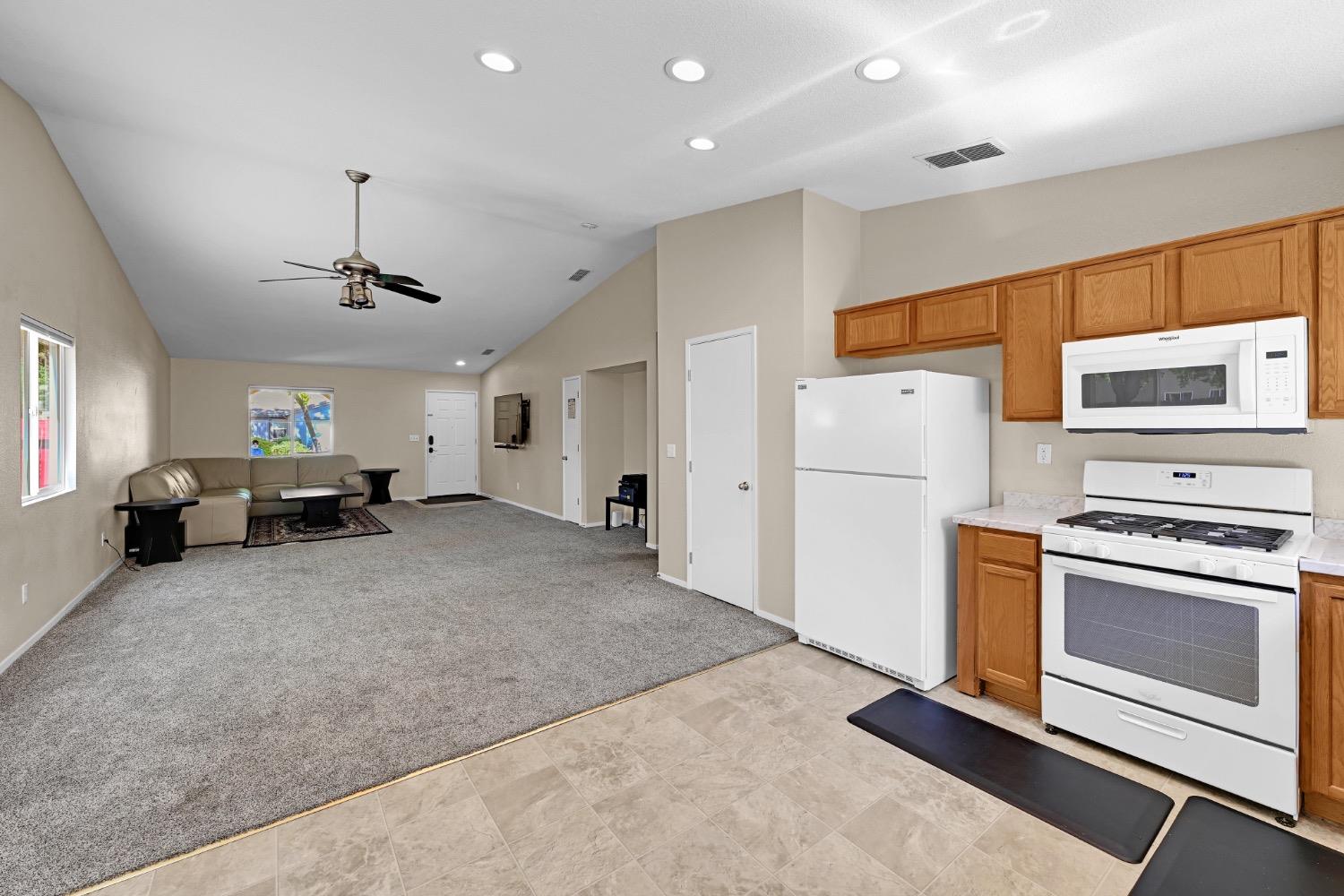 Detail Gallery Image 12 of 33 For 4627 Excelsior Rd, Mather,  CA 95655 - 4 Beds | 2 Baths