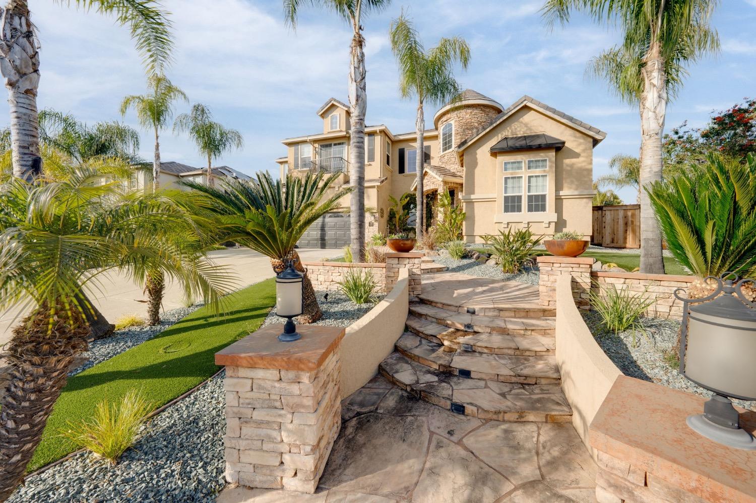 Detail Gallery Image 5 of 98 For 4541 Longview Dr, Rocklin,  CA 95677 - 5 Beds | 4/1 Baths