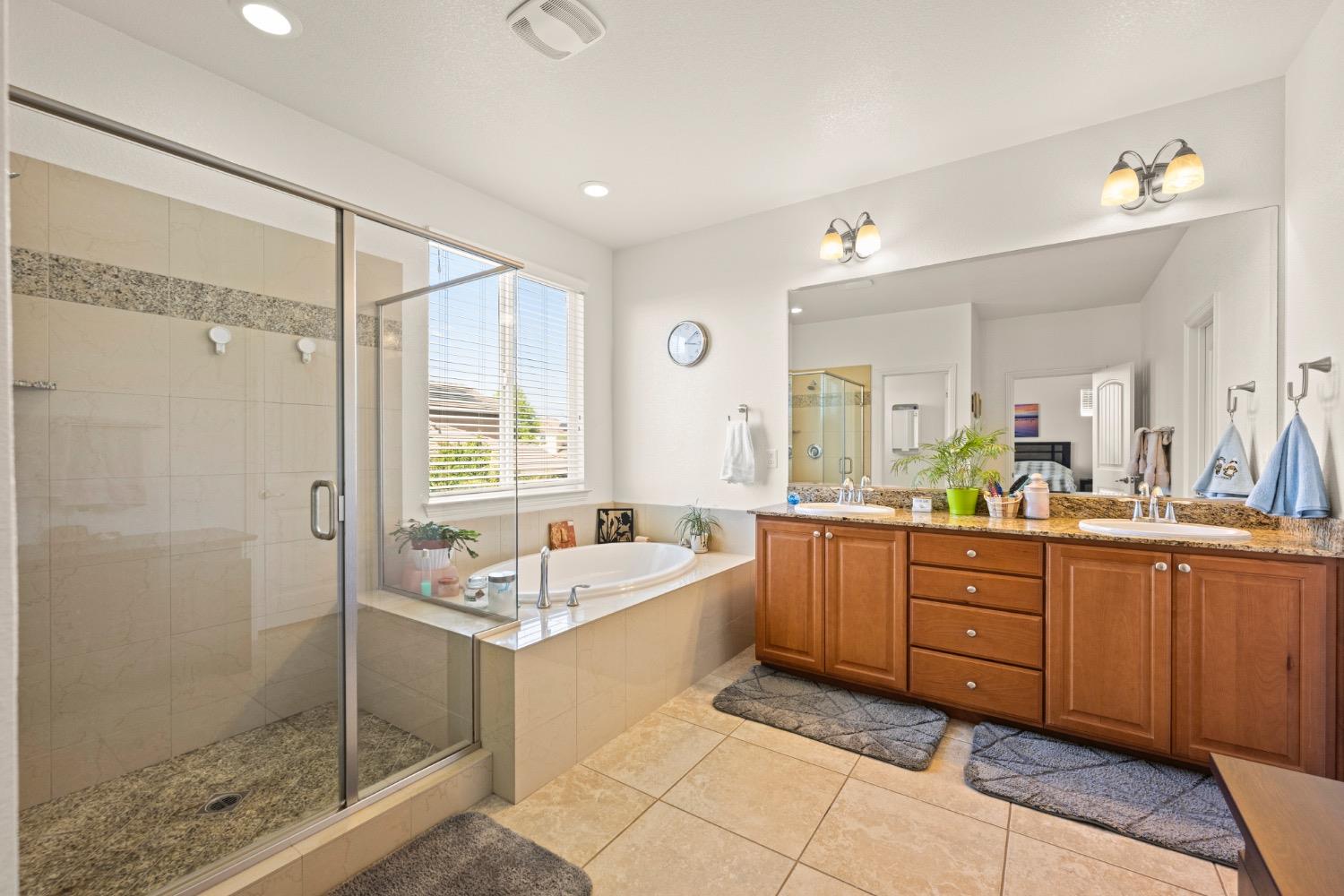 Quail Falls Way, Rancho Cordova, California image 35