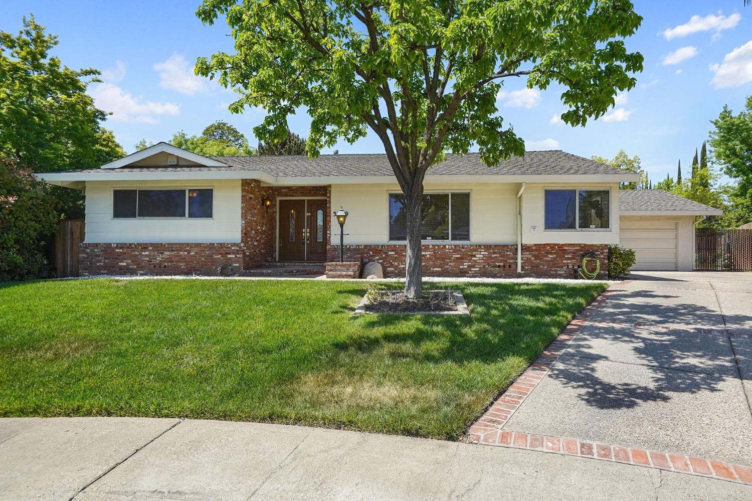 Detail Gallery Image 1 of 28 For 3439 Whitnor Ct, Sacramento,  CA 95821 - 3 Beds | 2 Baths