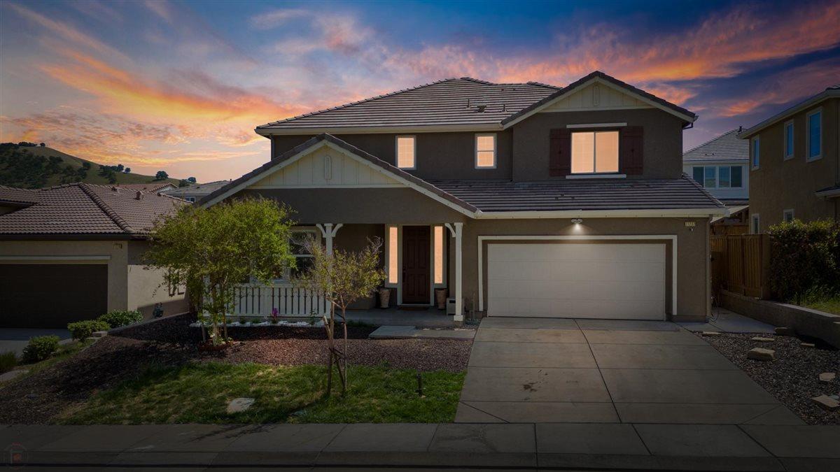Detail Gallery Image 1 of 64 For 21232 Grapevine Dr, Patterson,  CA 95363 - 5 Beds | 3 Baths