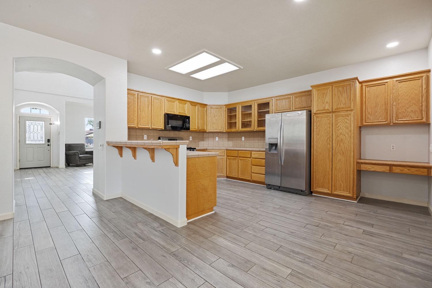 Detail Gallery Image 17 of 54 For 4633 Parkside Ct, Turlock,  CA 95382 - 5 Beds | 3 Baths