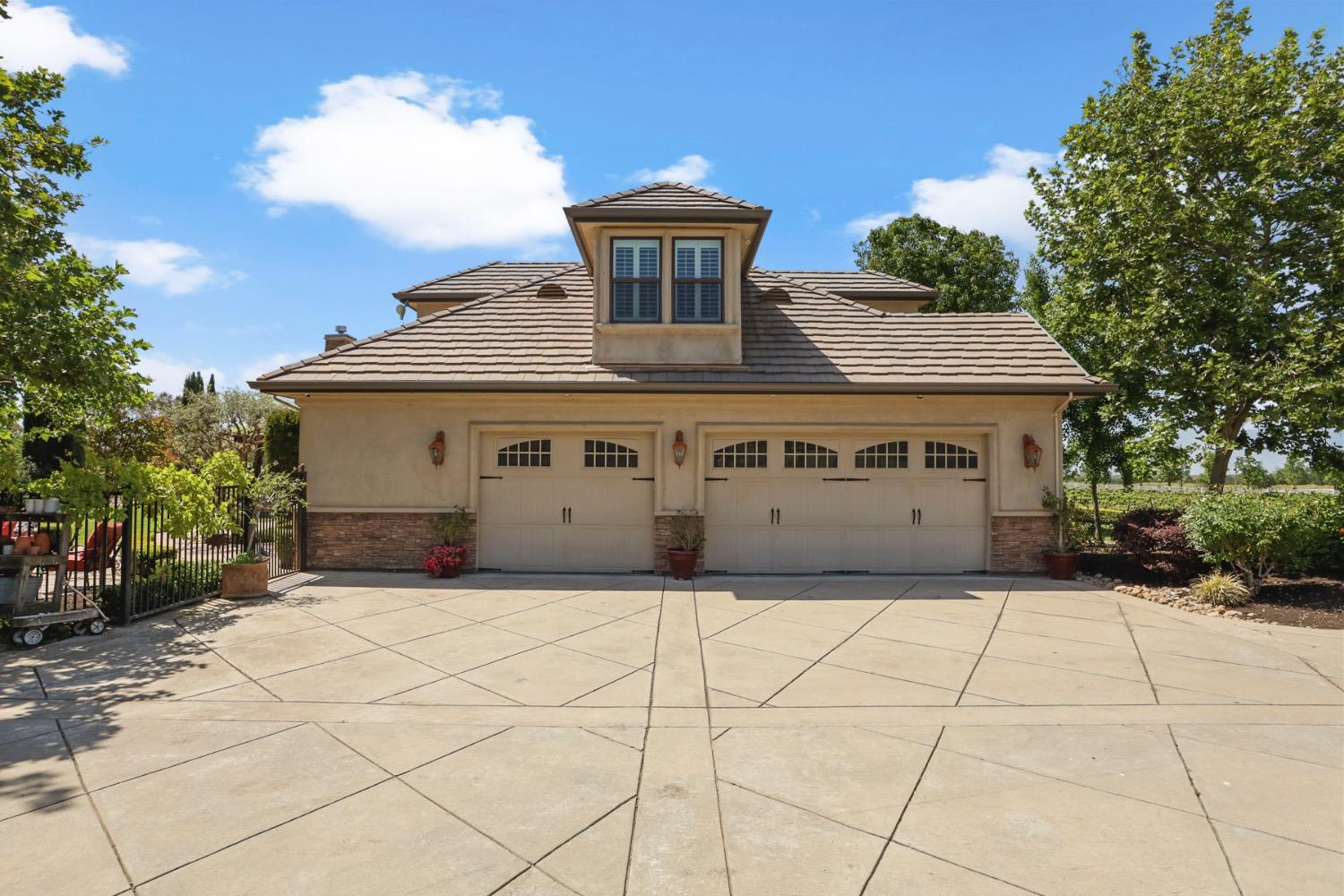 Detail Gallery Image 85 of 93 For 19120 E Stampede Rd, Clements,  CA 95227 - 4 Beds | 5 Baths