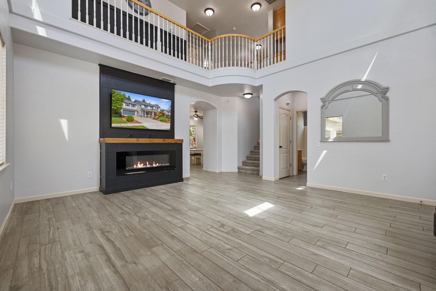 Detail Gallery Image 9 of 54 For 4633 Parkside Ct, Turlock,  CA 95382 - 5 Beds | 3 Baths