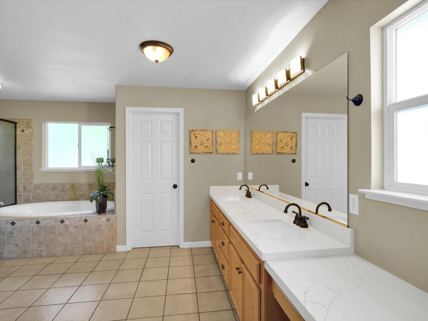 Detail Gallery Image 36 of 73 For 661 Simeon Ct, Ripon,  CA 95366 - 5 Beds | 3 Baths