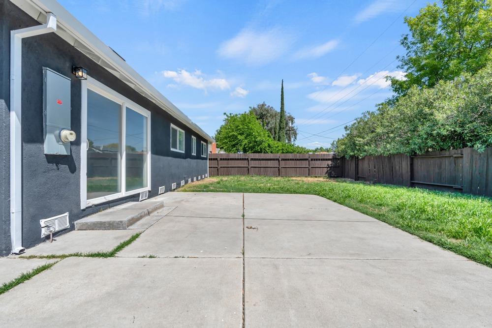 Glenbrook Lane, Stockton, California image 32