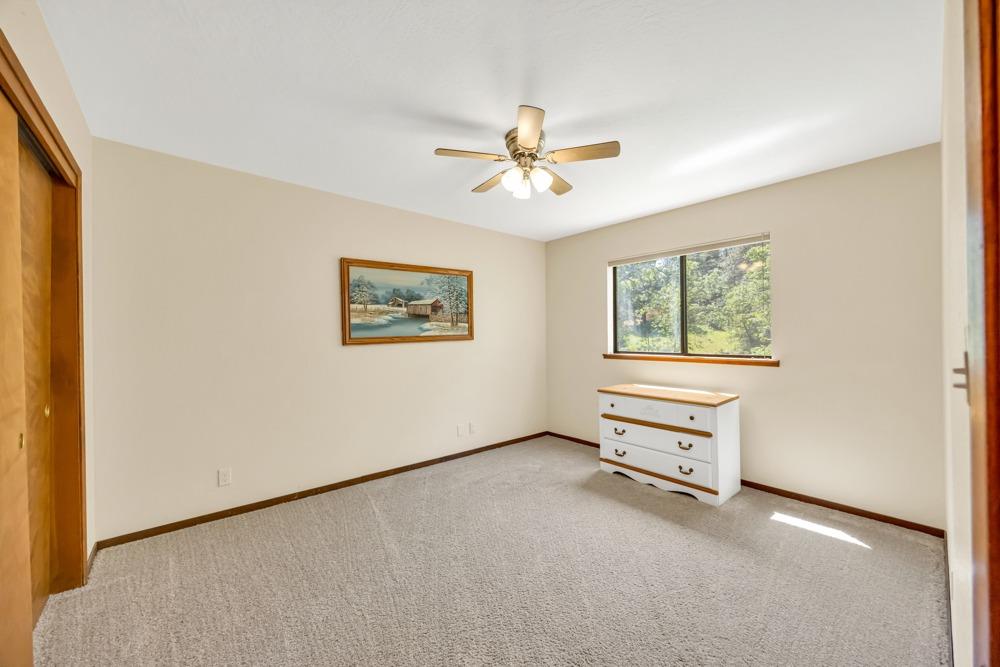 Detail Gallery Image 18 of 70 For 24275 Grand View Ave., Colfax,  CA 95713 - 5 Beds | 2 Baths
