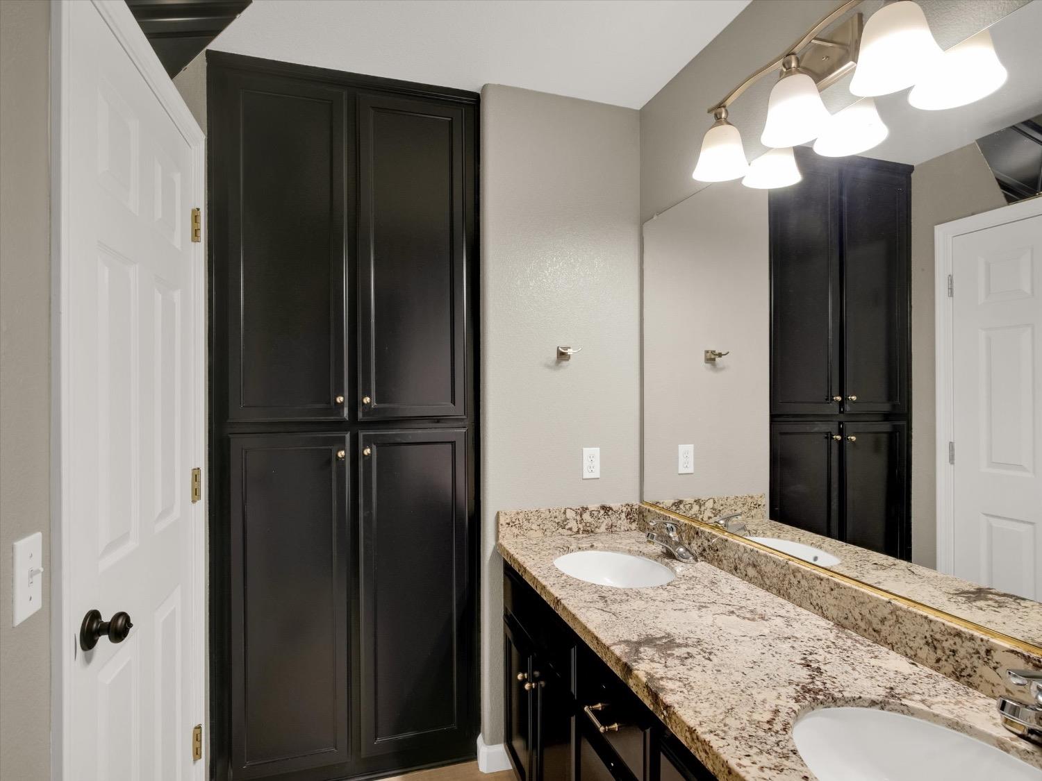 Detail Gallery Image 43 of 73 For 661 Simeon Ct, Ripon,  CA 95366 - 5 Beds | 3 Baths