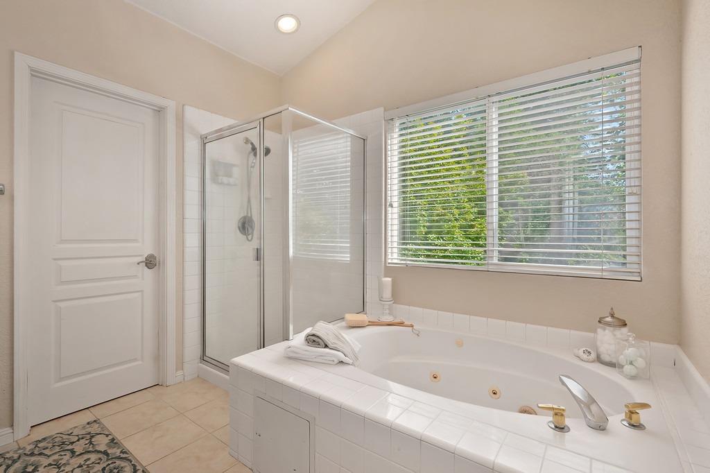 Wisam Court, Fair Oaks, California image 15