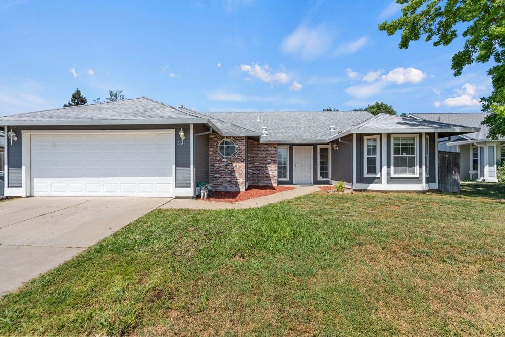 Detail Gallery Image 1 of 1 For 651 Downing Dr, Galt,  CA 95632 - 3 Beds | 2 Baths