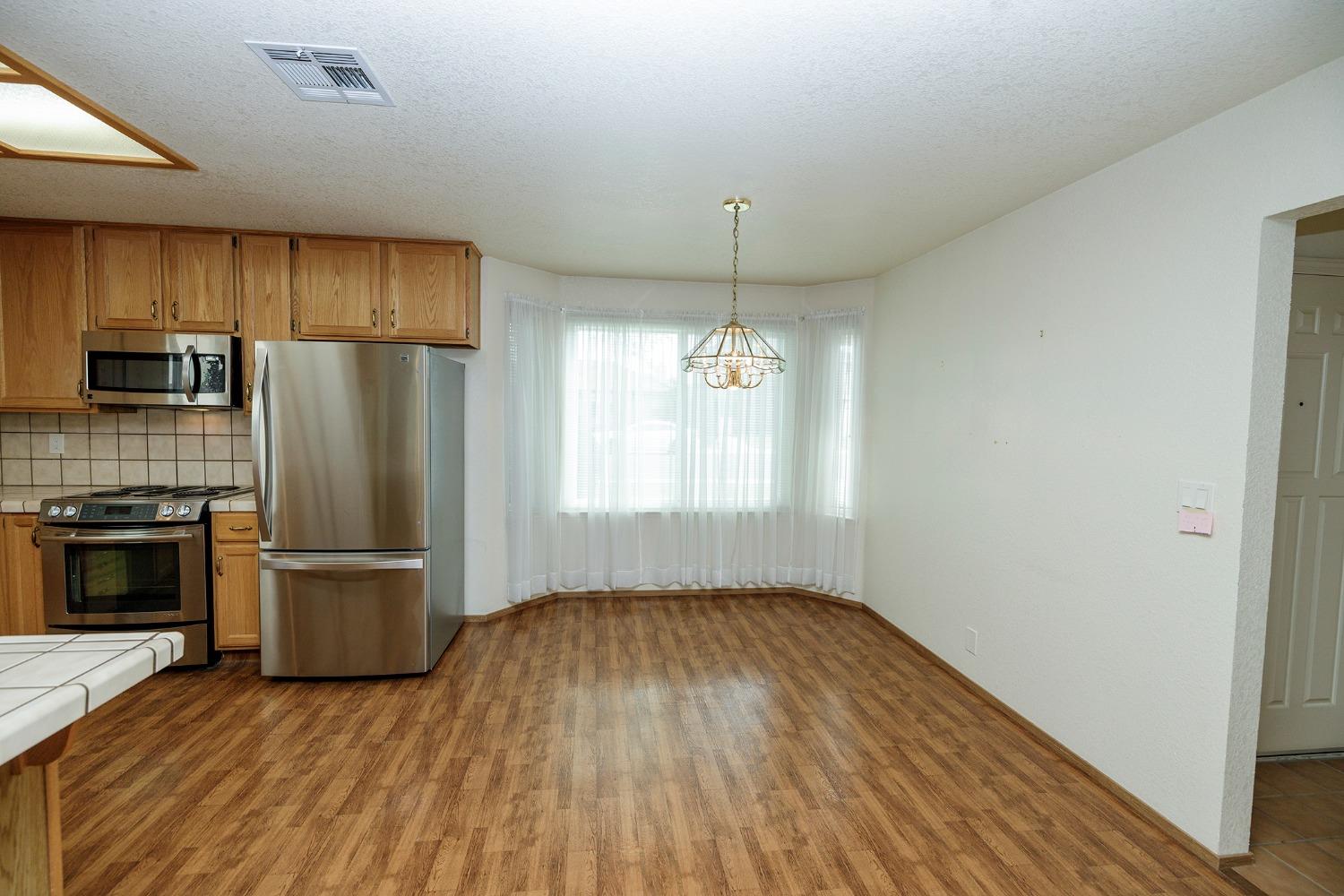 Detail Gallery Image 16 of 41 For 3825 Prince Andrew Dr, Riverbank,  CA 95367 - 3 Beds | 2 Baths