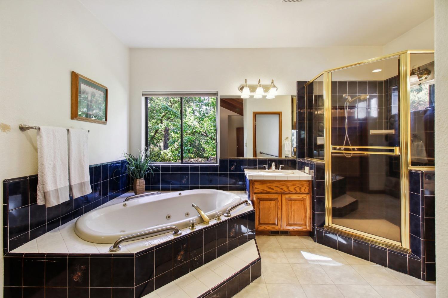 Detail Gallery Image 32 of 66 For 515 Hillside Dr, Applegate,  CA 95703 - 4 Beds | 3 Baths