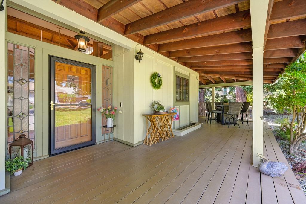 Detail Gallery Image 5 of 40 For 15006 Venado Dr, Rancho Murieta,  CA 95683 - 3 Beds | 2 Baths