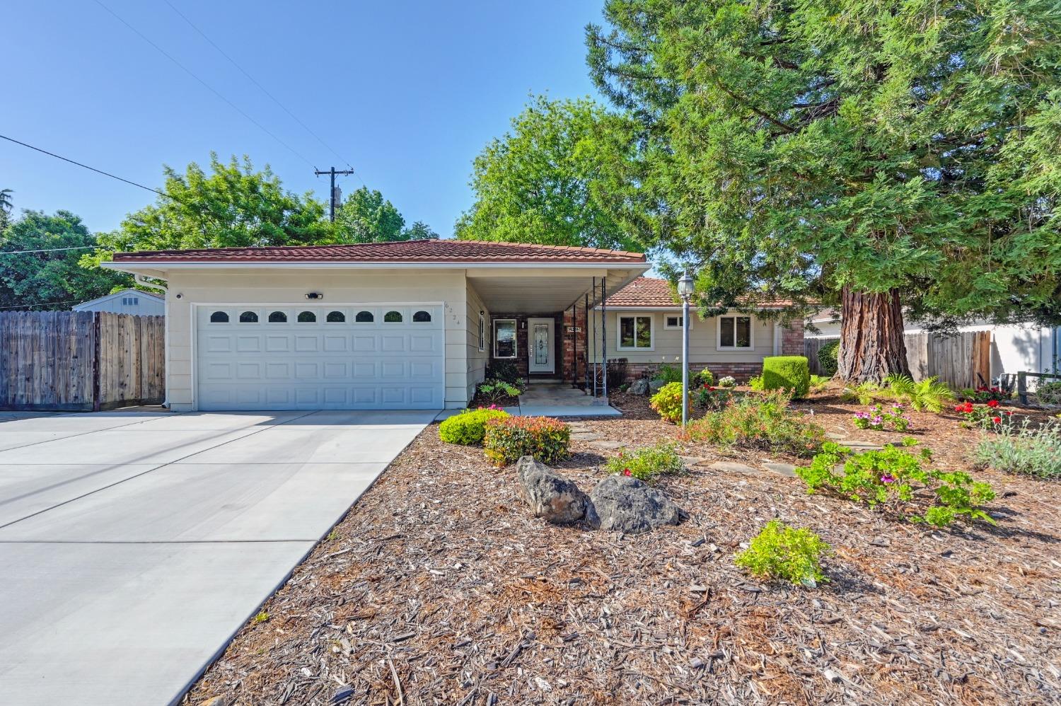 Shadowcreek Drive, Carmichael, California image 6