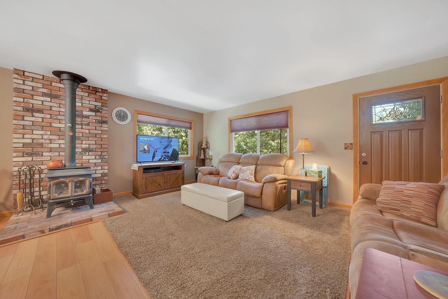Detail Gallery Image 12 of 66 For 734 Utica, Hathaway Pines,  CA 95233 - 3 Beds | 2 Baths