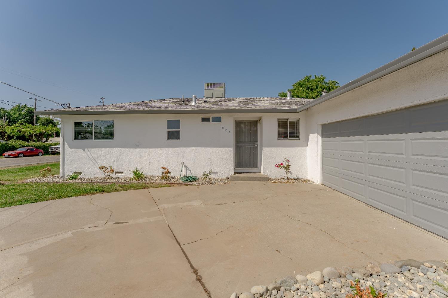 Detail Gallery Image 5 of 33 For 1887 Beverly Ave, Olivehurst,  CA 95961 - 3 Beds | 2 Baths