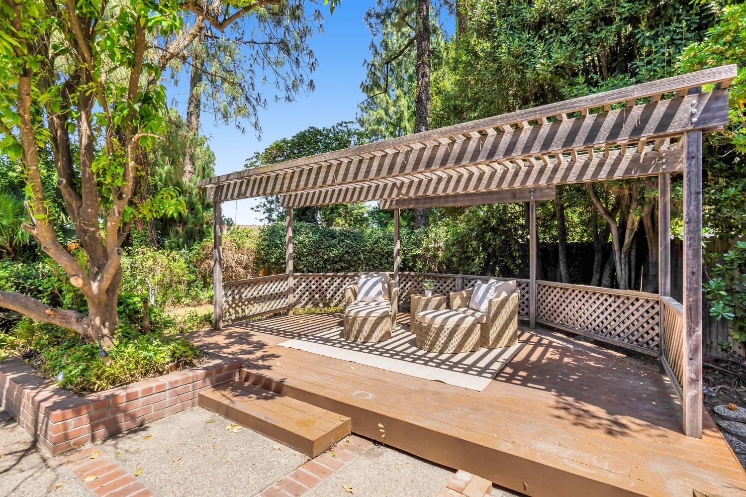 Corona Drive, Davis, California image 22