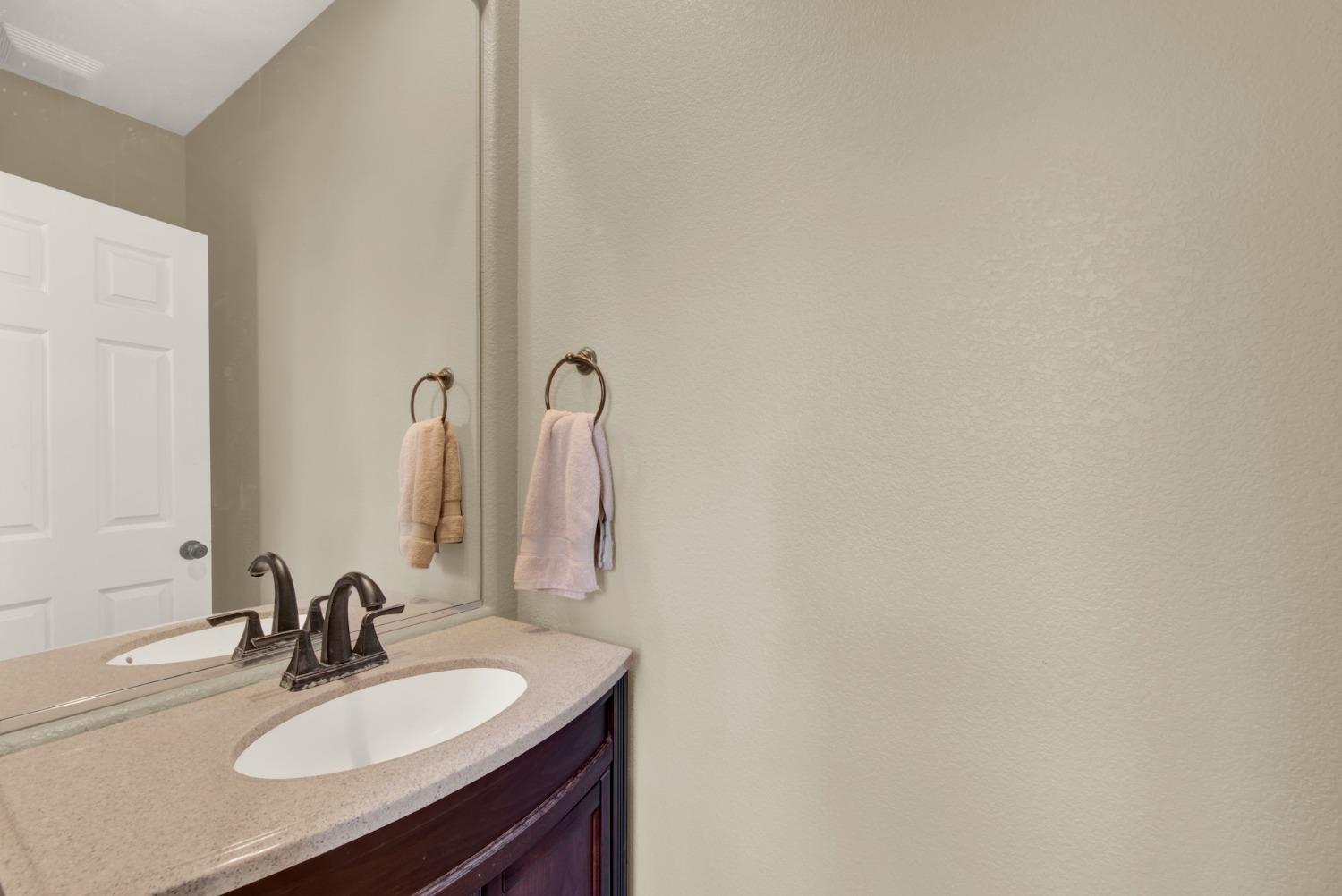 Detail Gallery Image 37 of 82 For 33565 Wildwing Dr, Woodland,  CA 95695 - 4 Beds | 2/1 Baths