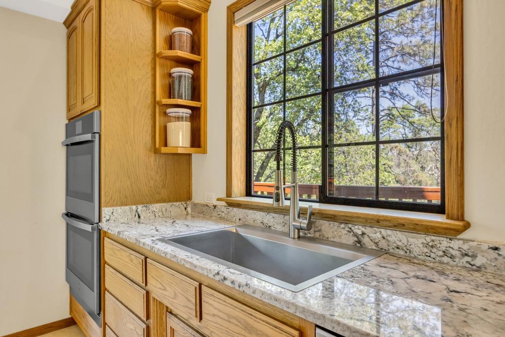 Detail Gallery Image 13 of 70 For 24275 Grand View Ave., Colfax,  CA 95713 - 5 Beds | 2 Baths