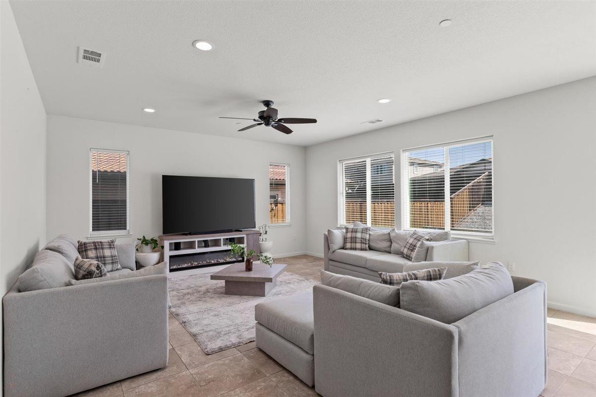 Detail Gallery Image 29 of 64 For 21232 Grapevine Dr, Patterson,  CA 95363 - 5 Beds | 3 Baths
