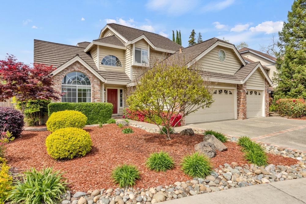 Westover Court, Fair Oaks, California image 2