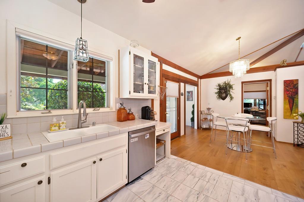 Detail Gallery Image 14 of 40 For 15006 Venado Dr, Rancho Murieta,  CA 95683 - 3 Beds | 2 Baths