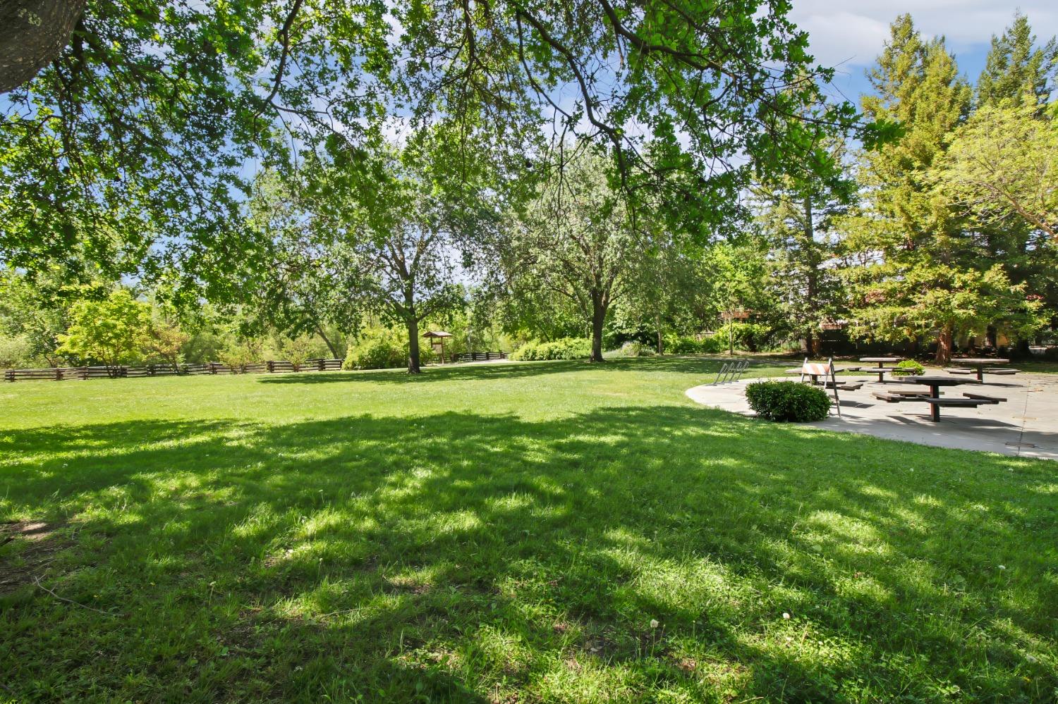 Detail Gallery Image 53 of 56 For 2348 Bryce Ln, Davis,  CA 95616 - 3 Beds | 2/1 Baths