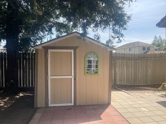 Southgrove Avenue, Modesto, California image 18