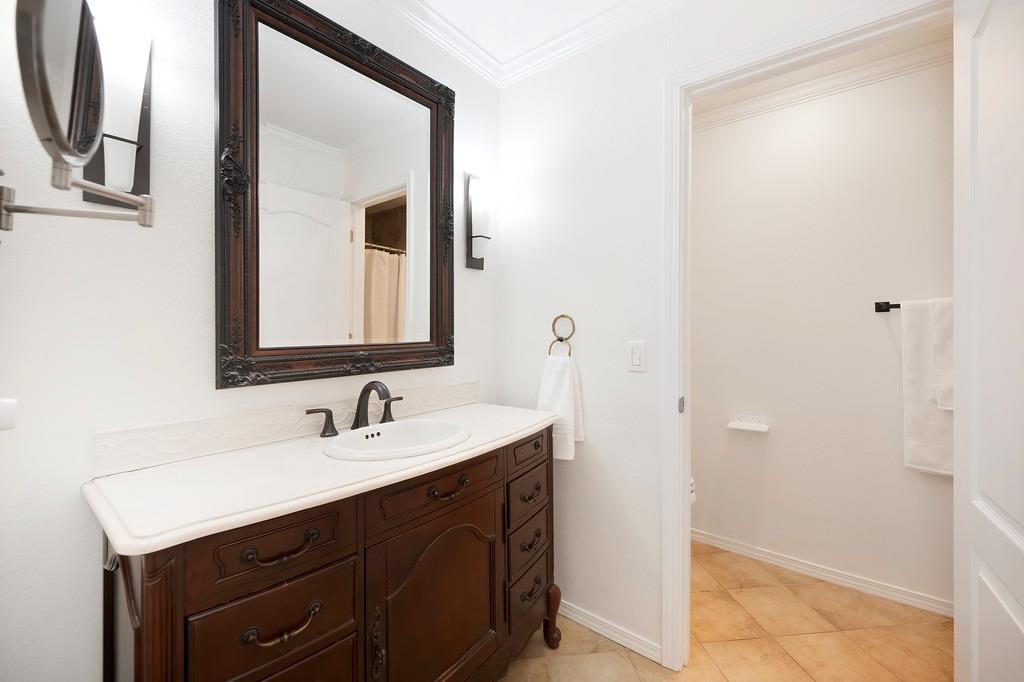 Photo #33: 225051785 Listing: Photo #33