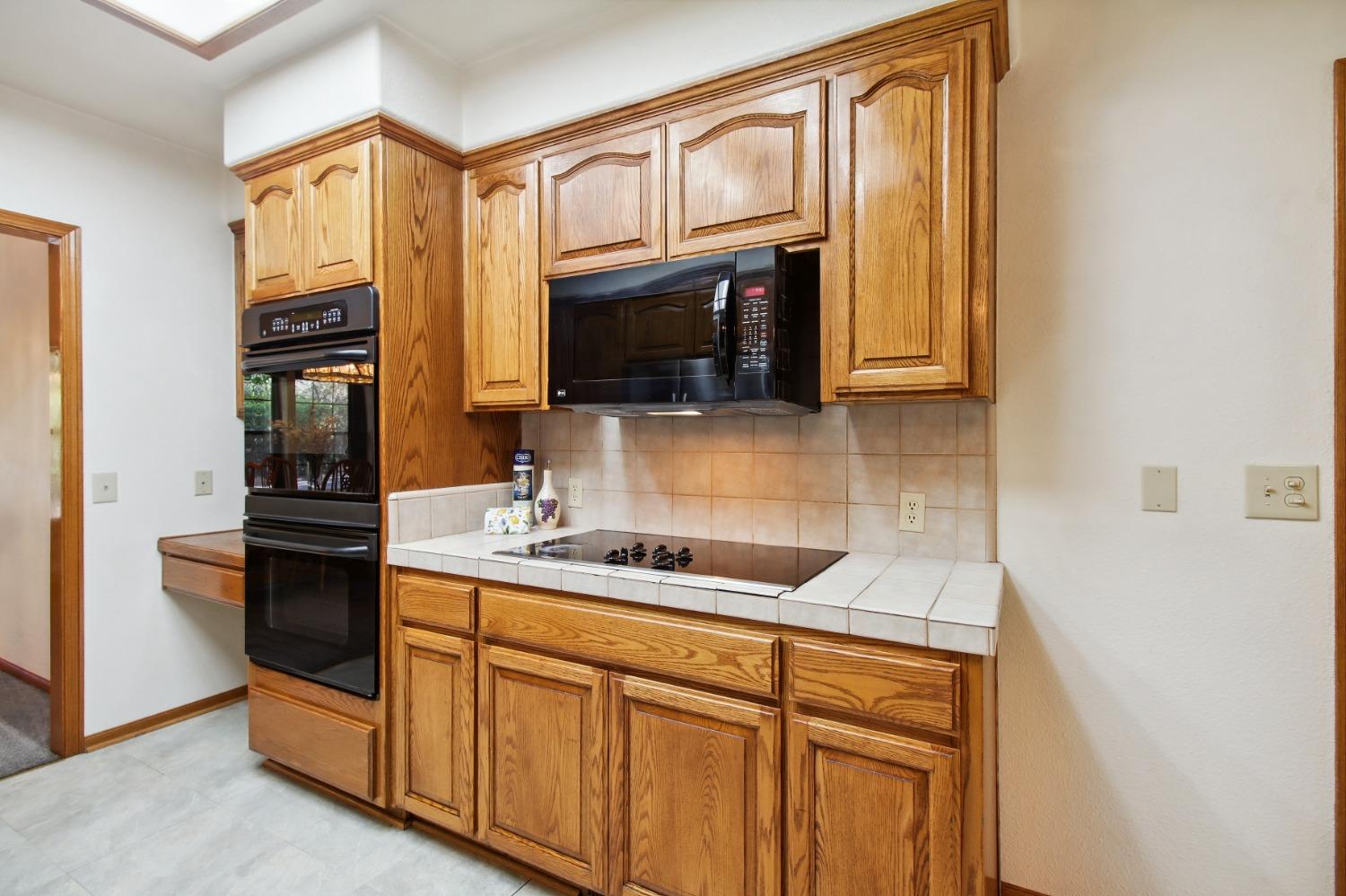 Detail Gallery Image 20 of 66 For 515 Hillside Dr, Applegate,  CA 95703 - 4 Beds | 3 Baths
