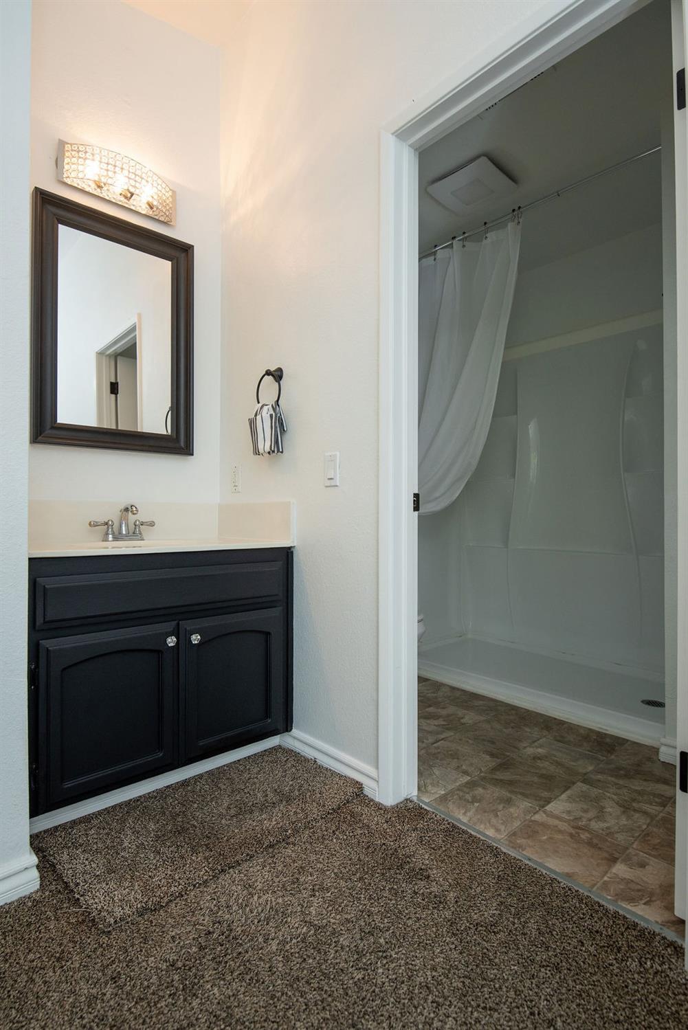 Detail Gallery Image 25 of 36 For 672 Shadowview Ct, Turlock,  CA 95382 - 2 Beds | 2/1 Baths