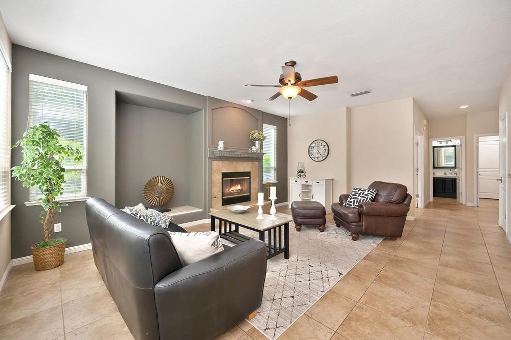 Wisam Court, Fair Oaks, California image 8