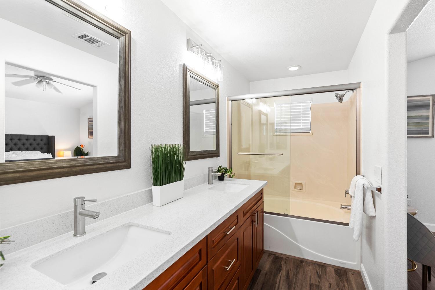 Lake Willow Way, Elk Grove, California image 38